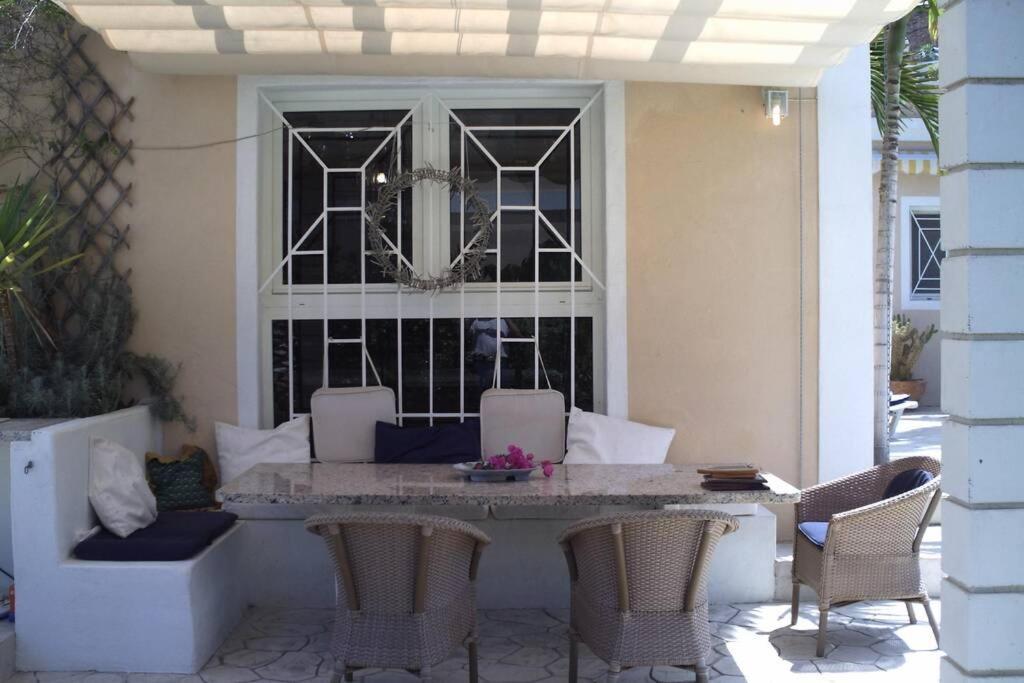 Villa-Tauro Leyh โมกัน ภายนอก รูปภาพ